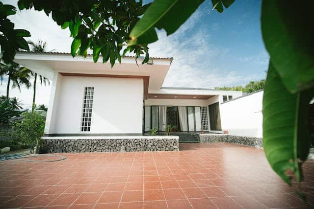 Πώς να Κάνετε Μόνωση Τοίχου Μόνοι Σας: Οδηγίες και Συμβουλές για Αποτελεσματική Μόνωση