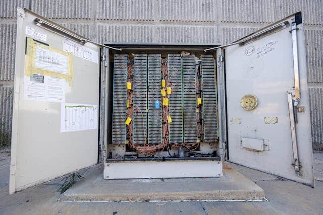 Εγκατάσταση Καλωδιώσεων για Τηλέφωνο, Internet και Θυροτηλέφωνα Ασφαλής και Αποτελεσματική Σύνδεση για το Σπίτι ή το Γραφείο σας