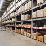 Έπιπλα, οικοσυσκευές, ρούχα και εμπορεύματα σε αποθήκη προς ενοικίαση στην Αθήνα